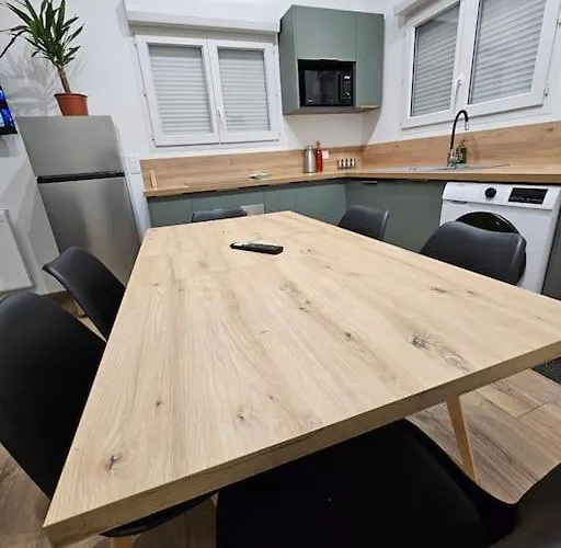 Neuf Parking Prive Direct Rn4 Netflix Apartmán *